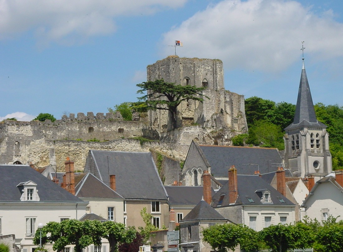 Site classé de la "Butte du Château", sites inscrits de "la ville basse" et "des rives du Cher" à Montrichard, Loir-et-Cher.