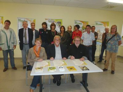 Signature charte zéro pesticide Morthomiers 